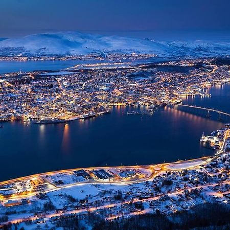 Leilighet Med Nydelig Utsikt Tromsø Zewnętrze zdjęcie